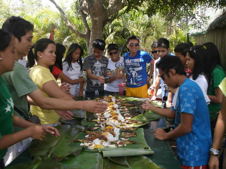 lahat kakain!..
